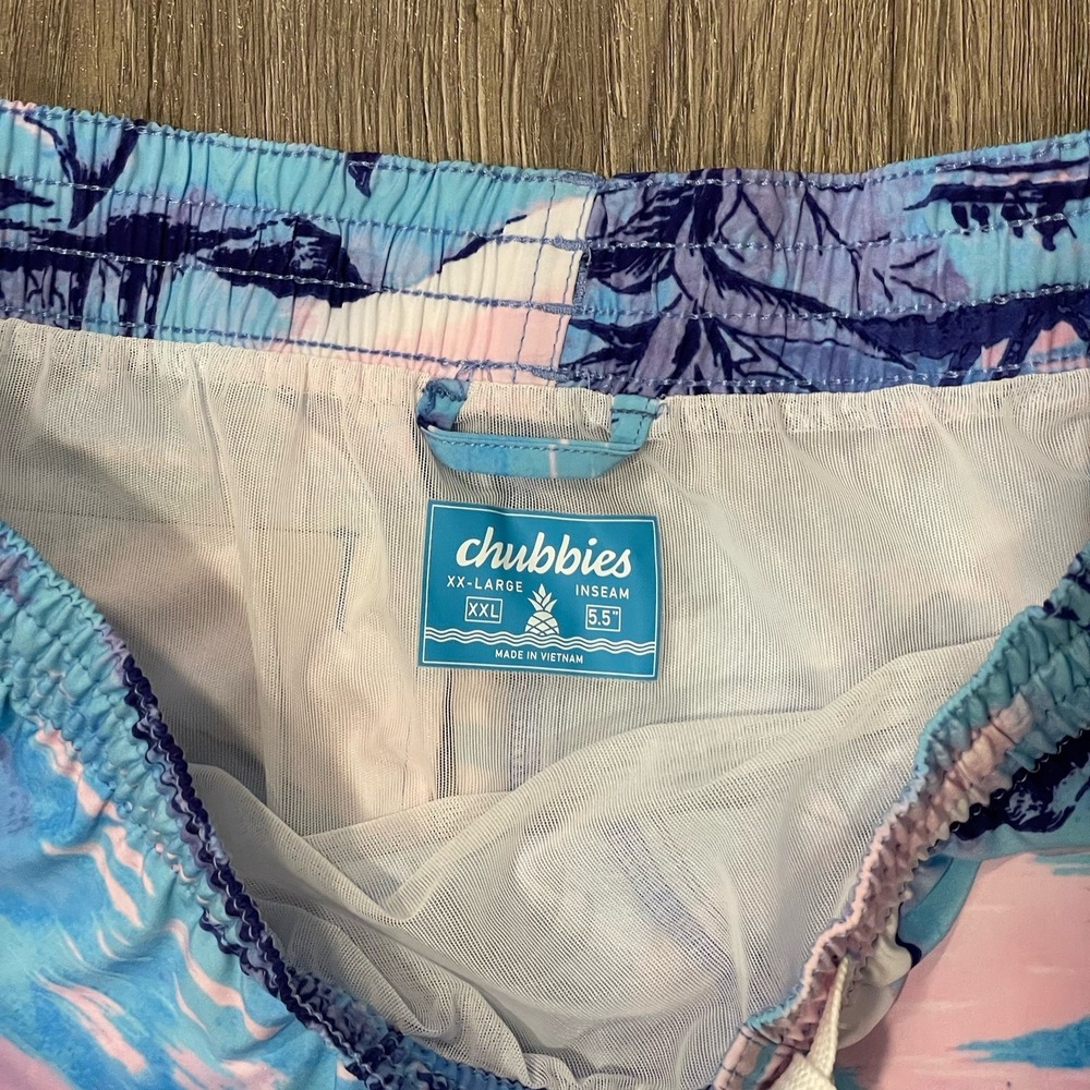 Chubbies Swim Trunks 5.5" Men's 2XL Ticket To Tides Beach Palm Boats Mesh Lined - Picture 5 of 7